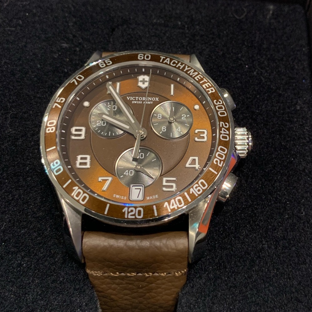 Victornix swim army watch, only worn a handful of times